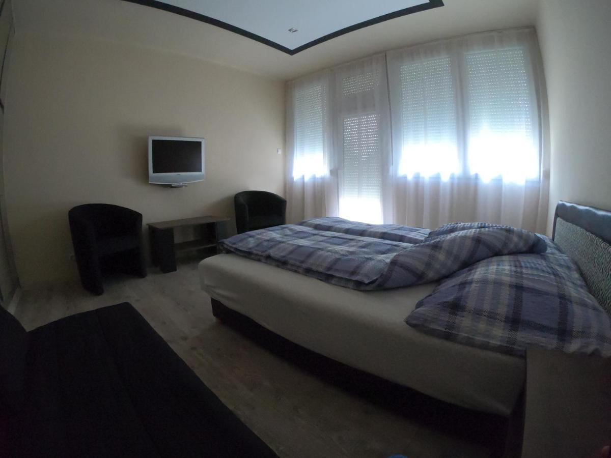 Dami Apartman Hajdúszoboszló Esterno foto