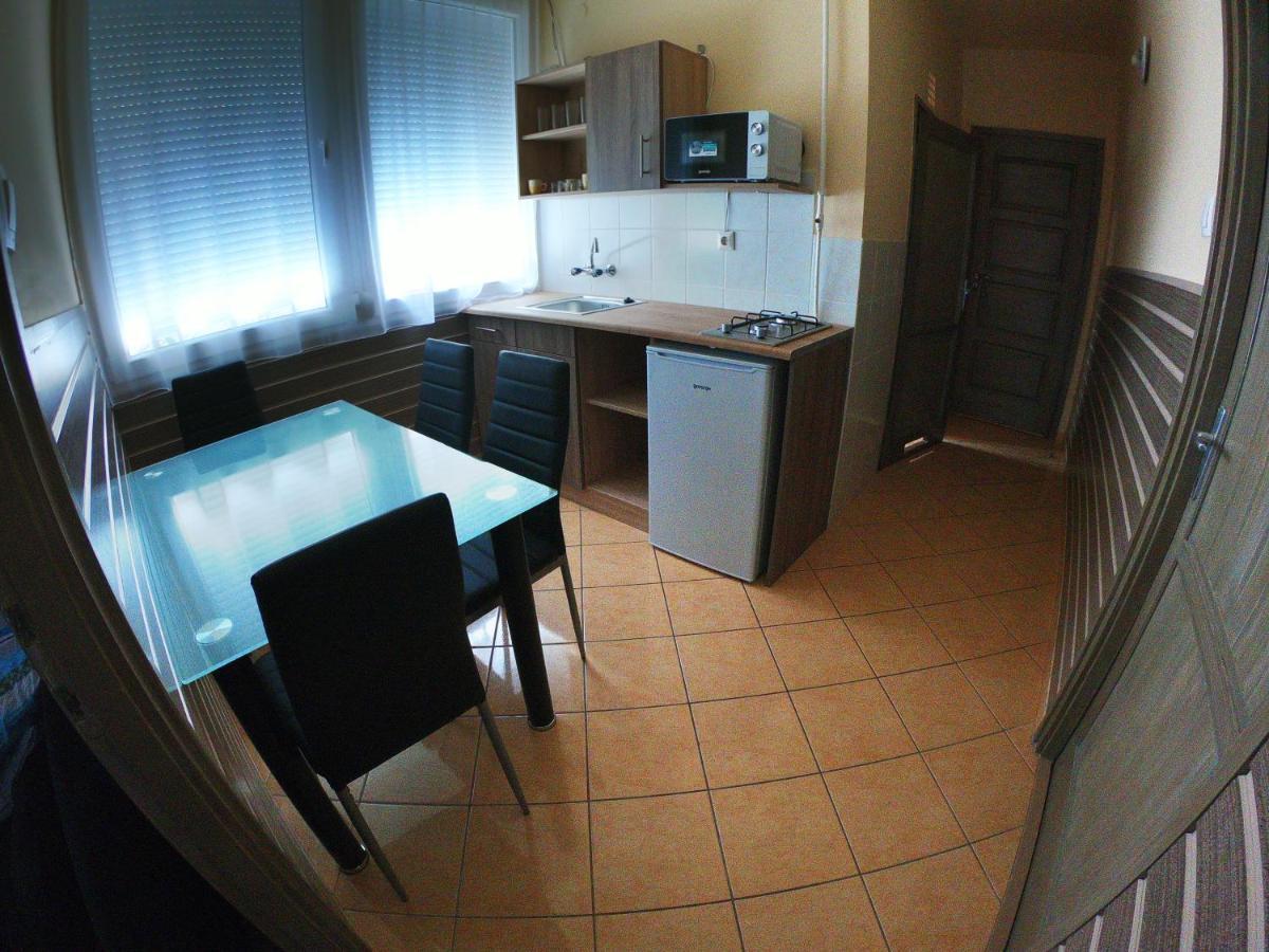 Dami Apartman Hajdúszoboszló Esterno foto